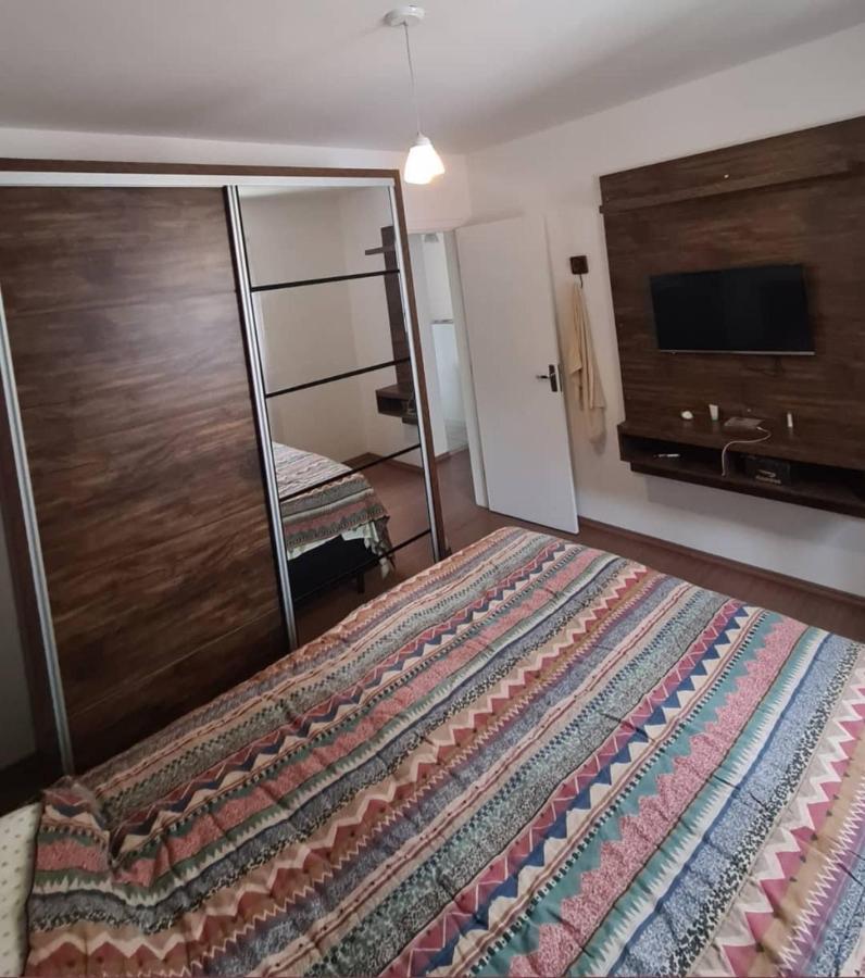 Apto Em Apartamento
